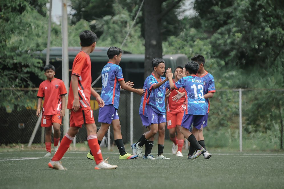Gelar Kompetisi Usia Muda, Persija Dapat Sponsor Gres Gelar Kompetisi Usia Muda, Persija Dapat Sponsor Gres