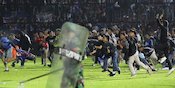 Ini Alasan Panpel Tak Segera Buka Pintu Stadion pada Tragedi Kanjuruhan Ini Alasan Panpel Tak Segera Buka Pintu Stadion pada Tragedi Kanjuruhan