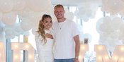 Potret-potret Pramugari Cantik Tunangan Kiper Arsenal Aaron Ramsdale Potret-potret Pramugari Cantik Tunangan Kiper Arsenal Aaron Ramsdale