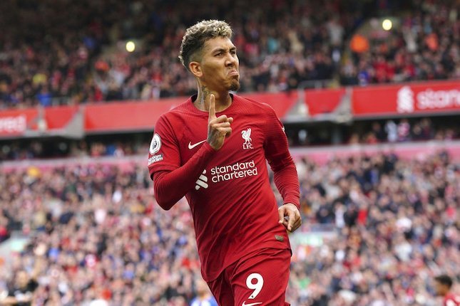 Bergaya Roberto Firmino