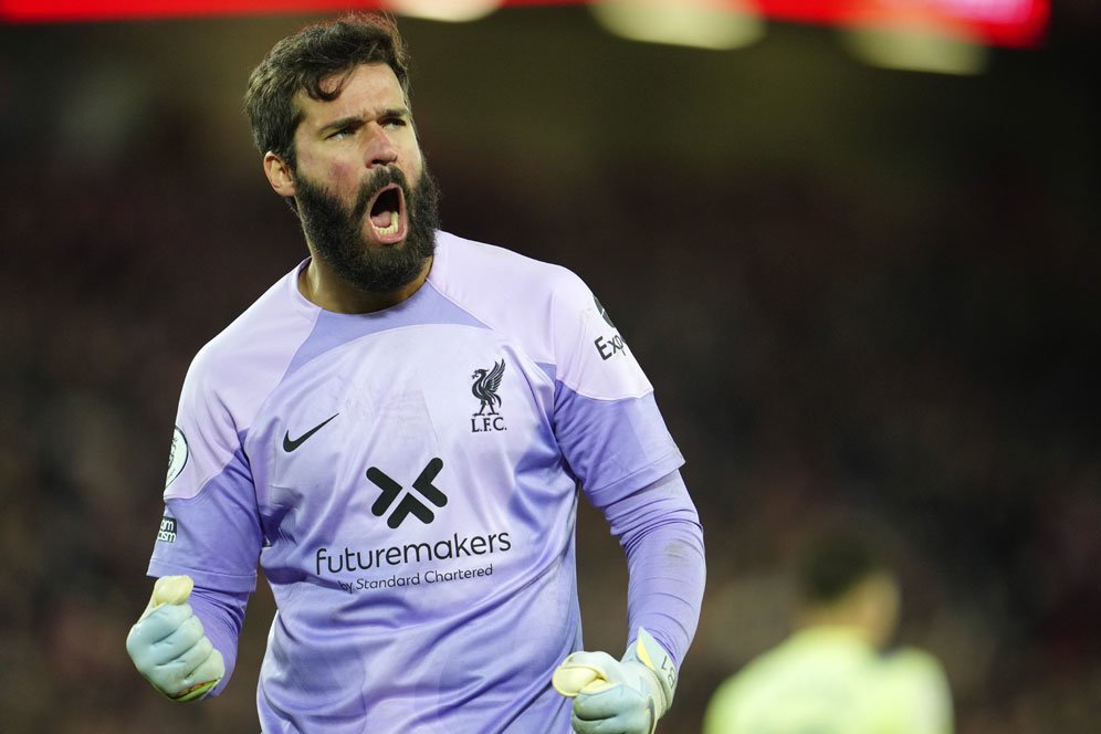 Alisson Becker Jadi Alasan Kiper Persebaya Jagokan Brasil di Piala Dunia 2022 Alisson Becker Jadi Alasan Kiper Persebaya Jagokan Brasil di Piala Dunia 2022
