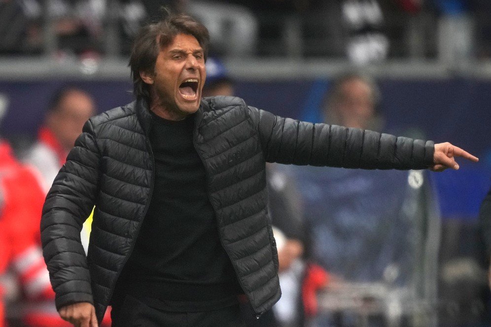 Tottenham Susun Rencana untuk Perpanjang Kontrak Antonio Conte