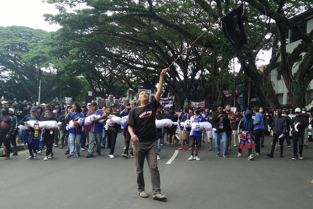 Wali Kota Malang Siap Kawal Tuntutan Usut Tuntas Tragedi Kanjuruhan Wali Kota Malang Siap Kawal Tuntutan Usut Tuntas Tragedi Kanjuruhan