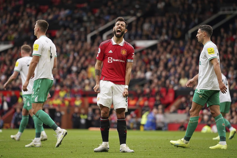 MU Imbang Tanpa Gol Lawan Newcastle, Fans Geram: Mending Nunggu Cat Kering, Mainnya Kayak Gak Pakai Taktik
