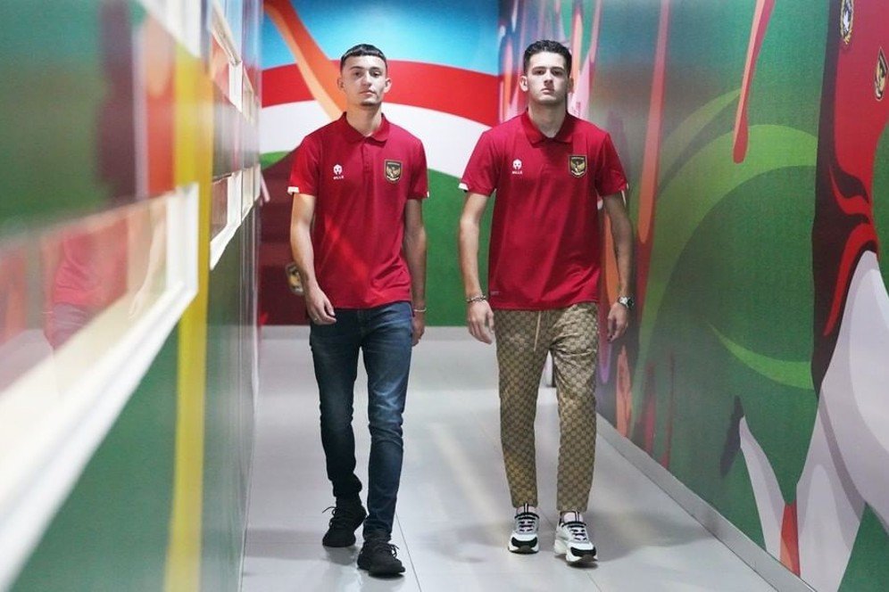 Temui Iwan Bule, Ivar Jenner dan Justin Hubner Ingin Segera Dinaturalisasi untuk Timnas Indonesia U-20 Temui Iwan Bule, Ivar Jenner dan Justin Hubner Ingin Segera Dinaturalisasi untuk Timnas Indonesia U-20