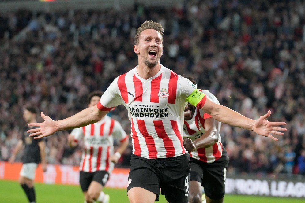 Hasil PSV Eindhoven vs Arsenal: Skor 2-0 Hasil PSV Eindhoven vs Arsenal: Skor 2-0