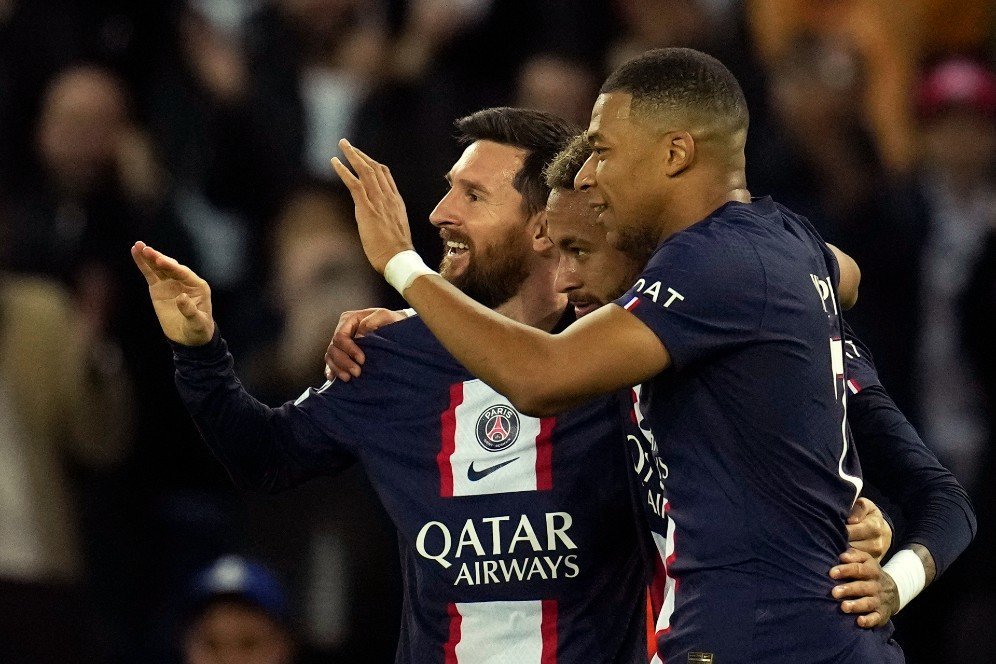 Presiden PSG Ingin Pertahankan Messi, Neymar, dan Mbappe Lebih Lama untuk Proyek Jangka Panjang Presiden PSG Ingin Pertahankan Messi, Neymar, dan Mbappe Lebih Lama untuk Proyek Jangka Panjang