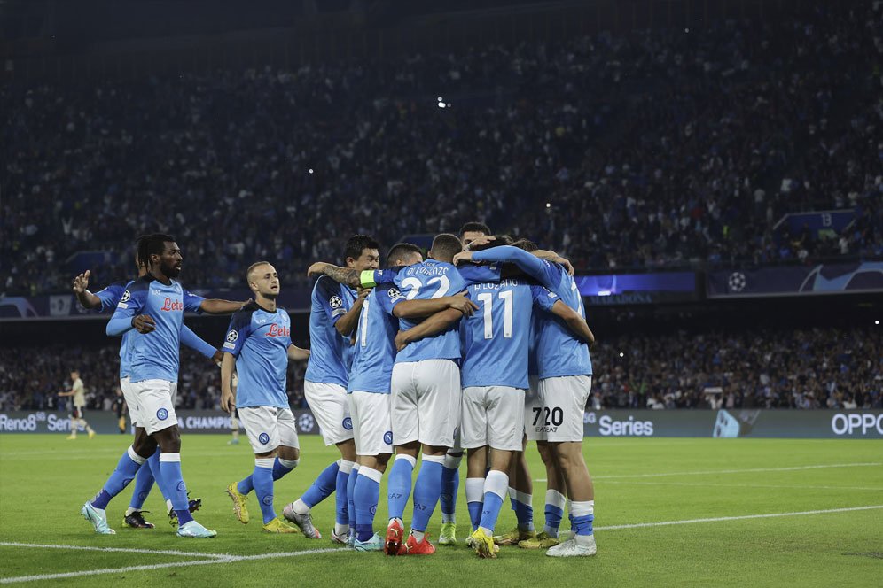 Napoli Catat 3 Rekor Istimewa Setelah Memastikan Lolos ke 16 Liga Champions Napoli Catat 3 Rekor Istimewa Setelah Memastikan Lolos ke 16 Liga Champions