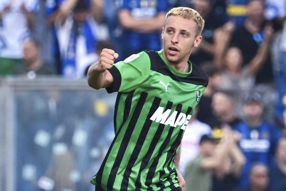 Lupakan Frenkie De Jong, MU Bakal Angkut Gelandang Timnas Italia Ini Lupakan Frenkie De Jong, MU Bakal Angkut Gelandang Timnas Italia Ini