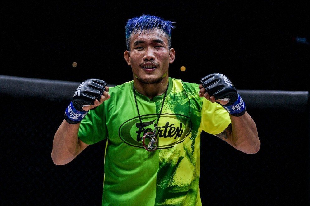 Petarung Thailand Sebut Eko Roni Saputra Tak Layak Tantang Top 5 Petarung Thailand Sebut Eko Roni Saputra Tak Layak Tantang Top 5