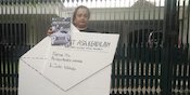 Tuntut Pengusutan Tuntas Tragedi Kanjuruhan, Aremania Kirim Ratusan Surat ke Presiden Tuntut Pengusutan Tuntas Tragedi Kanjuruhan, Aremania Kirim Ratusan Surat ke Presiden