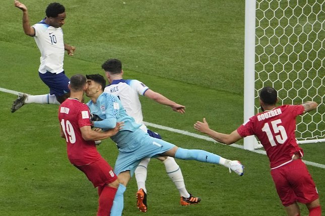 Kiper Iran Tumbang Kiper Iran Tumbang