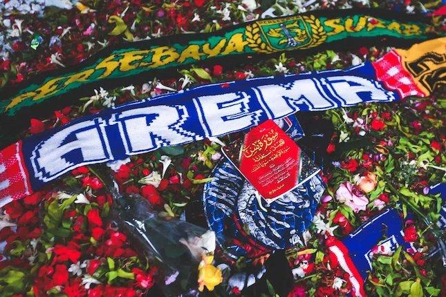 Imbau Ketum dan Pengurus PSSI Mundur Imbau Ketum dan Pengurus PSSI Mundur