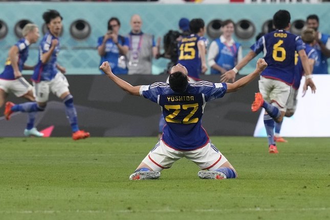 Maya Yoshida - 6,72 Maya Yoshida - 6,72