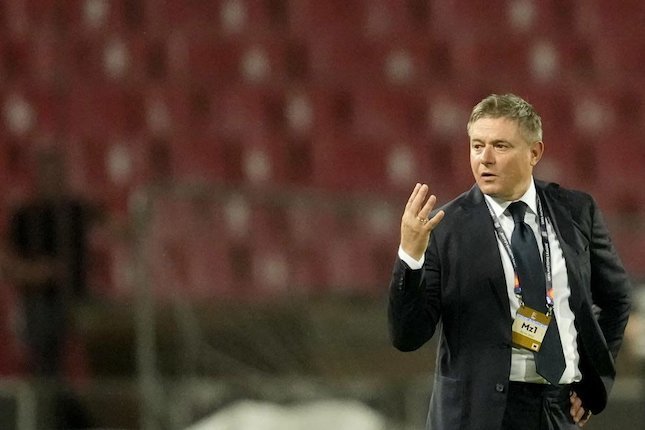Profil Pelatih: Dragan Stojkovic Profil Pelatih: Dragan Stojkovic
