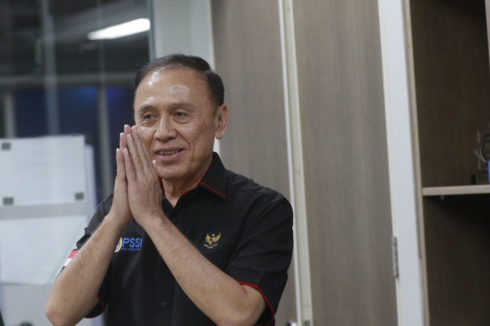 Banyak Blunder Pengadil Pertandingan di BRI Liga 1, Iwan Bule Serahkan ke Komite Wasit Banyak Blunder Pengadil Pertandingan di BRI Liga 1, Iwan Bule Serahkan ke Komite Wasit