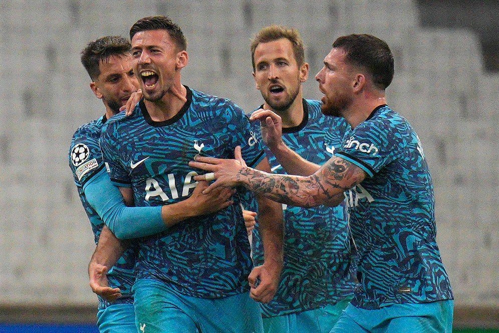 Barcelona Pusing Gara-gara Tottenham Ogah Permanenkan Clement Lenglet Barcelona Pusing Gara-gara Tottenham Ogah Permanenkan Clement Lenglet
