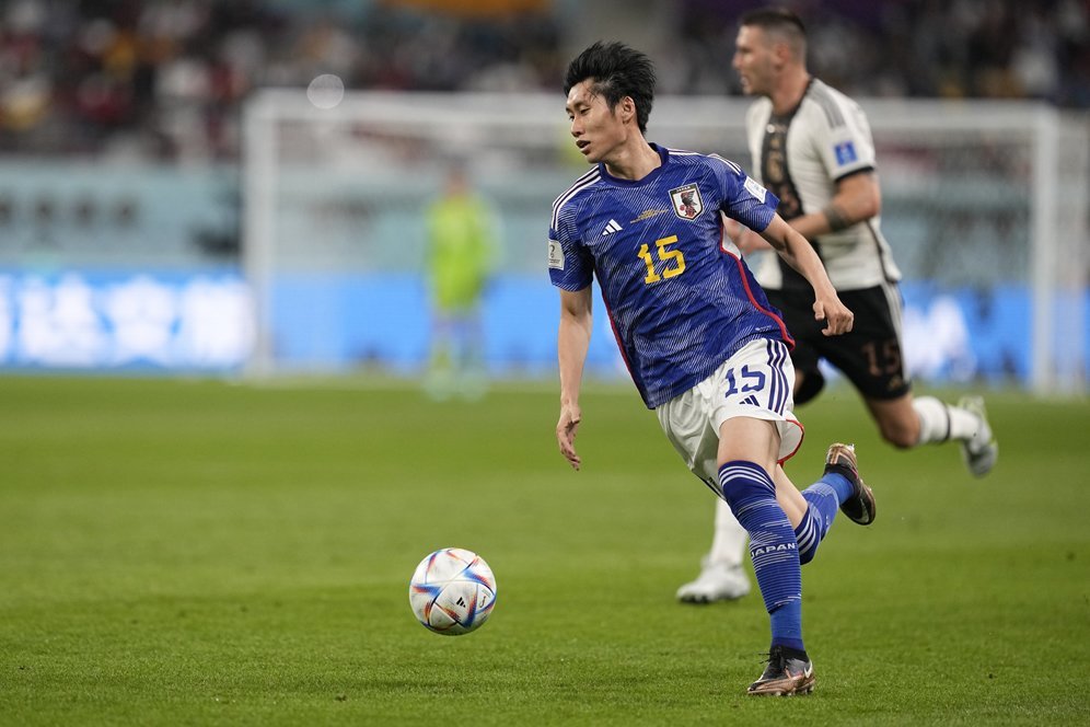 Bosan Menunggu Kepastian Kontrak dari AC Milan, Inter Milan Goda Daichi Kamada Bosan Menunggu Kepastian Kontrak dari AC Milan, Inter Milan Goda Daichi Kamada