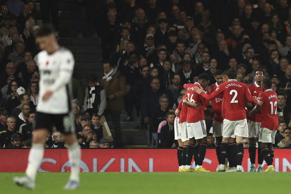 5 Pelajaran Kemenangan Dramatis MU atas Fulham: Wajib Cari Bek Kanan dan Penyerang! 5 Pelajaran Kemenangan Dramatis MU atas Fulham: Wajib Cari Bek Kanan dan Penyerang!