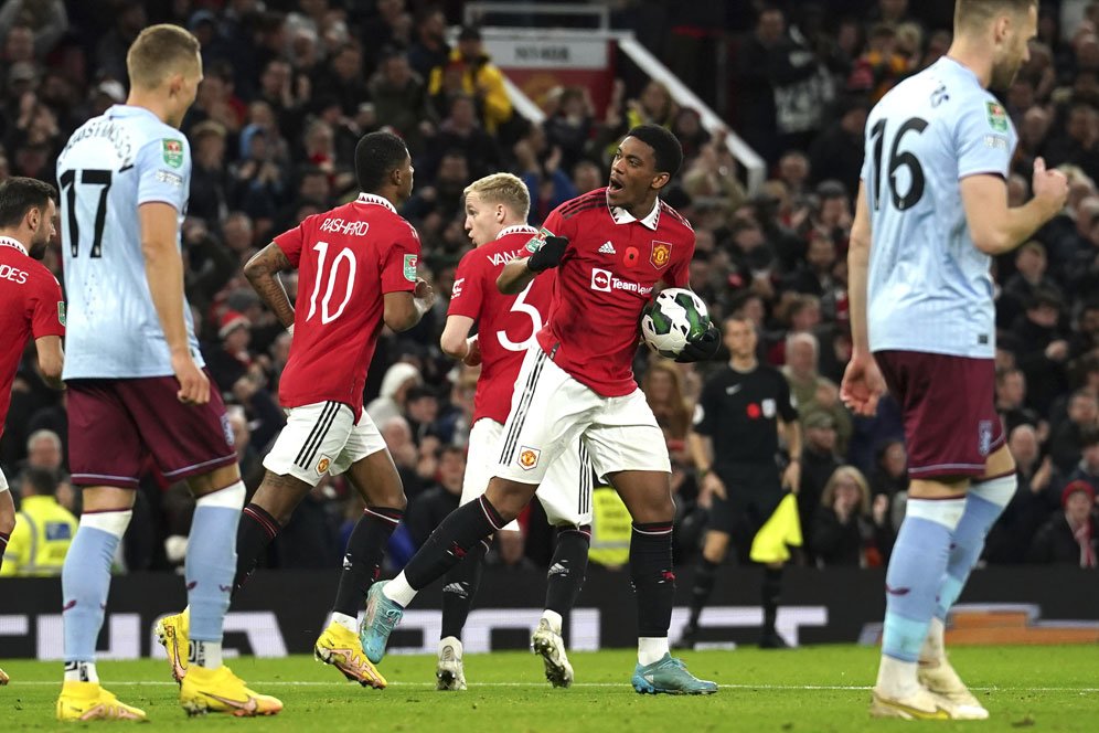5 Pelajaran Kemenangan Manchester United atas Aston Villa: Main Tetap Ngotot Jelang Piala Dunia! 5 Pelajaran Kemenangan Manchester United atas Aston Villa: Main Tetap Ngotot Jelang Piala Dunia!