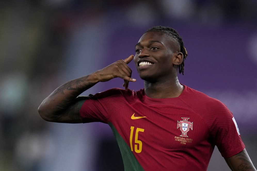 AC Milan Bisikkan Harga Jual Rafael Leao ke MU, Masih Tertarik Beli? AC Milan Bisikkan Harga Jual Rafael Leao ke MU, Masih Tertarik Beli?