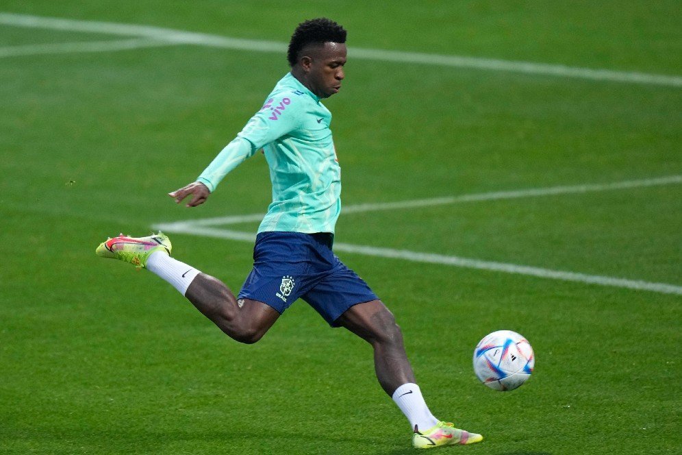 Curhat Vinicius Soal Tekel Kotor Bek Lawan: Takut Cedera dan Absen dari Piala Dunia 2022 Curhat Vinicius Soal Tekel Kotor Bek Lawan: Takut Cedera dan Absen dari Piala Dunia 2022