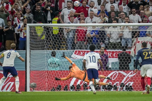 8 Besar - Inggris 1-2 Prancis