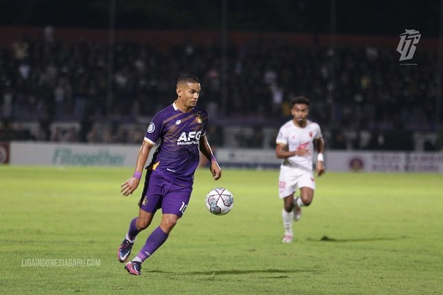 Persik 4 Laga Beruntun Dapat Penalti Persik 4 Laga Beruntun Dapat Penalti