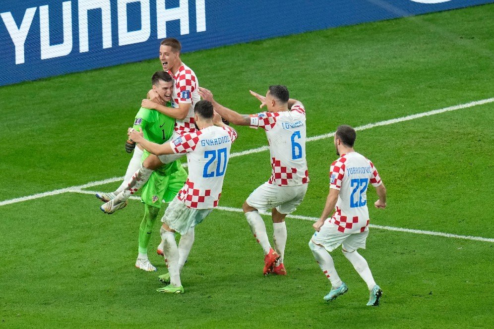 Zlatko Dalic Berterima Kasih Kepada 2 Pemain Timnas Kroasia Usai Berhasil Sisihkan Brasil Zlatko Dalic Berterima Kasih Kepada 2 Pemain Timnas Kroasia Usai Berhasil Sisihkan Brasil