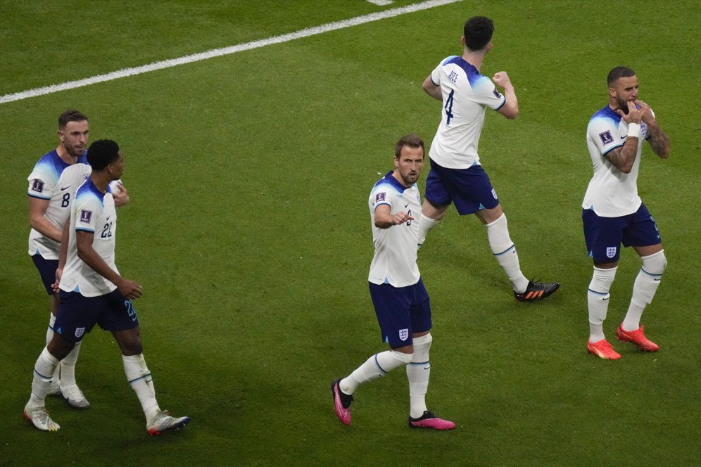 Harry Kane Buat Inggris Menangis di Hadapan Prancis, Fans: Untung Main di Tottenham Jadi Gak Diroasting, Mbappe Bereaksi! Harry Kane Buat Inggris Menangis di Hadapan Prancis, Fans: Untung Main di Tottenham Jadi Gak Diroasting, Mbappe Bereaksi!