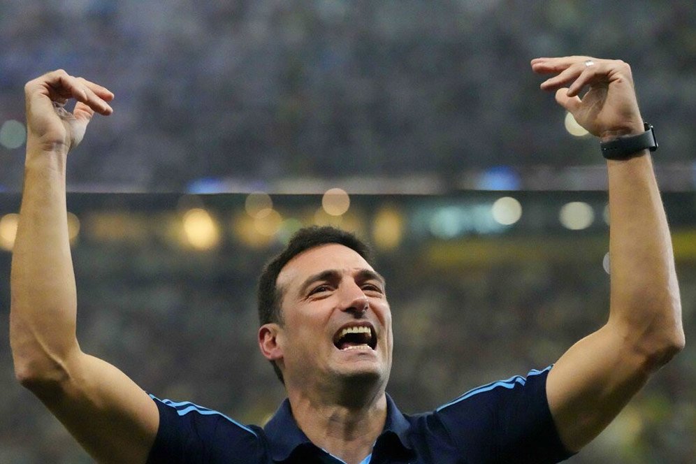 Lionel Scaloni dan Para Pelatih Termuda yang Menjuarai Piala Dunia Lionel Scaloni dan Para Pelatih Termuda yang Menjuarai Piala Dunia
