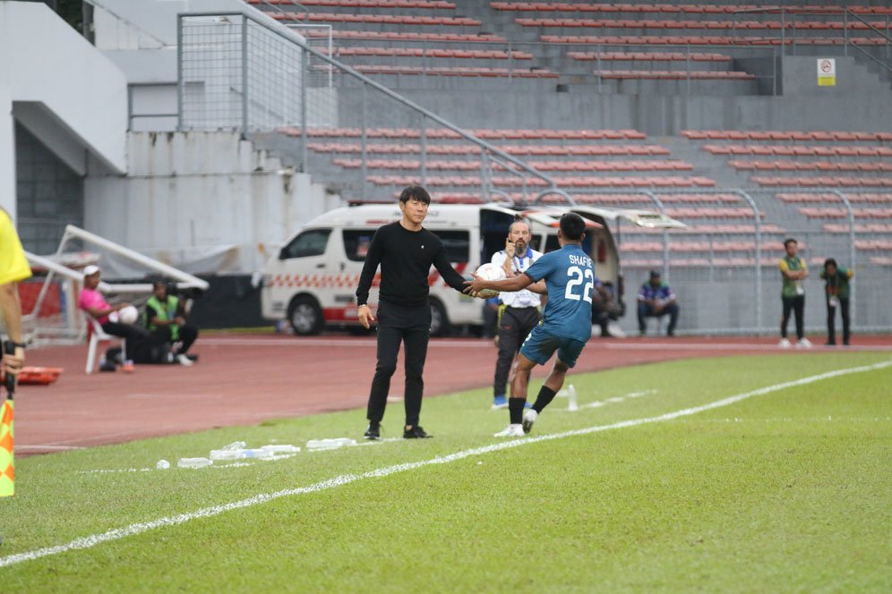 Dibantai Timnas Indonesia, Pelatih Brunei Sindir Shin Tae-yong dan Wasit yang Sama-Sama Orang Korea Dibantai Timnas Indonesia, Pelatih Brunei Sindir Shin Tae-yong dan Wasit yang Sama-Sama Orang Korea