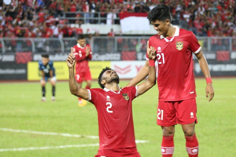27 Menit yang Spesial dari Yakob Sayuri: 1 Gol, 2 Assist, dan Man of the Match 27 Menit yang Spesial dari Yakob Sayuri: 1 Gol, 2 Assist, dan Man of the Match
