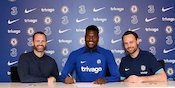 RESMI! Chelsea Datangkan Benoit Badiashile dengan Kontrak Berdurasi 7,5 Tahun RESMI! Chelsea Datangkan Benoit Badiashile dengan Kontrak Berdurasi 7,5 Tahun