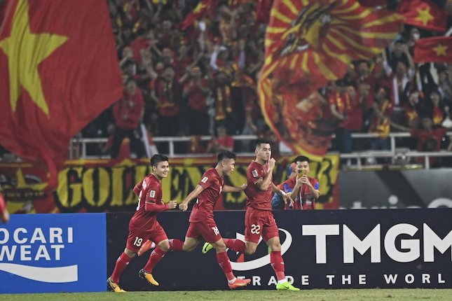 Empat Gol Tambahan Empat Gol Tambahan