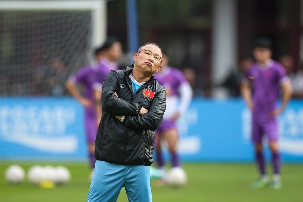 5 Aksi Kontroversial Park Hang-seo Jelang Lawan Timnas Indonesia: Batalkan Latihan Hingga Usir Satpam Stadion! 5 Aksi Kontroversial Park Hang-seo Jelang Lawan Timnas Indonesia: Batalkan Latihan Hingga Usir Satpam Stadion!
