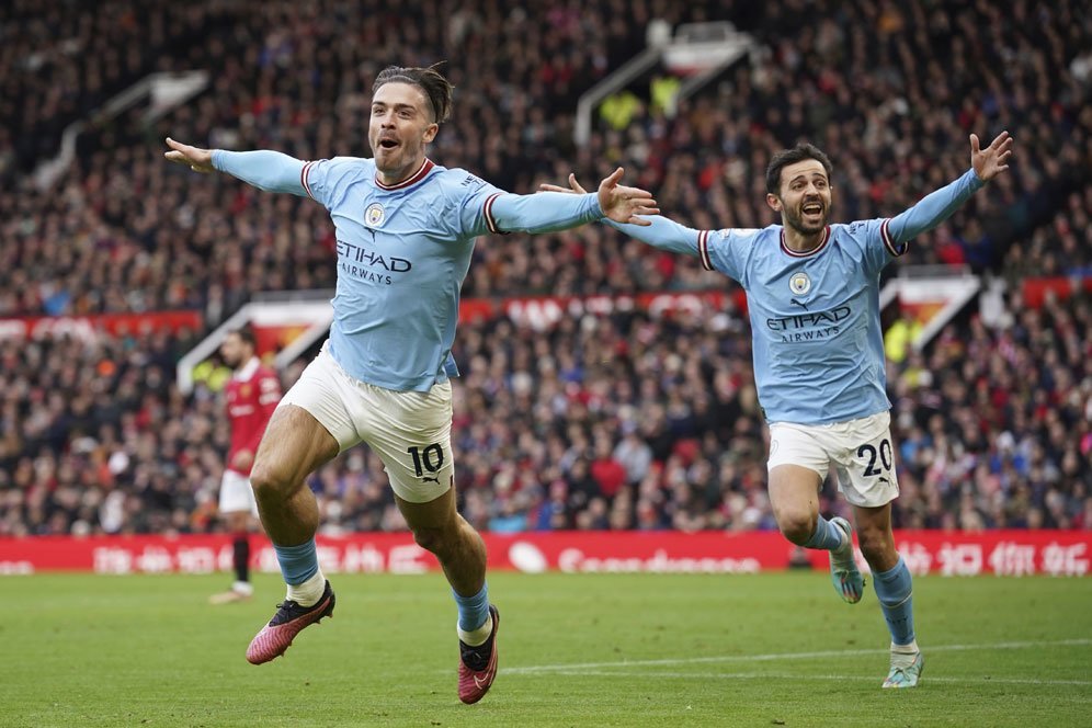 Suara Fans Man City usai Dibekuk MU: Gol Curang, tapi Manchester Masih Biru! Suara Fans Man City usai Dibekuk MU: Gol Curang, tapi Manchester Masih Biru!