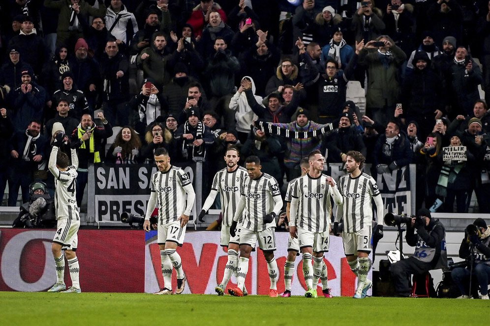 Pelatih Freiburg Mengecam Rencana Juventus Bangkitkan Ide European Super League Pelatih Freiburg Mengecam Rencana Juventus Bangkitkan Ide European Super League