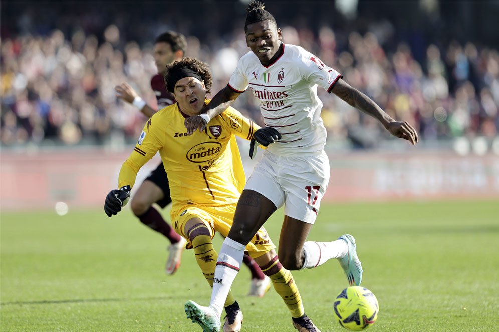Rafael Leao Pamer Skill Nutmeg Gokil! Rafael Leao Pamer Skill Nutmeg Gokil!