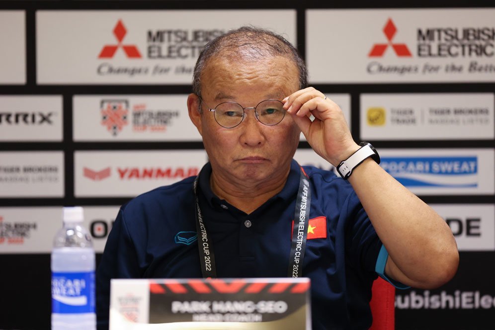 Emosional! Reaksi Park Hang-seo Usai Vietnam Kalah dari Indonesia di Semifinal SEA Games 2023 Emosional! Reaksi Park Hang-seo Usai Vietnam Kalah dari Indonesia di Semifinal SEA Games 2023