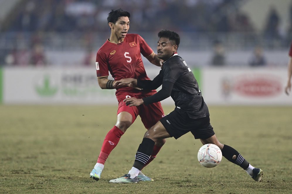 Media Vietnam: Fans Timnas Indonesia Anggap Doan Van Hau Sebagai Penjahat Media Vietnam: Fans Timnas Indonesia Anggap Doan Van Hau Sebagai Penjahat