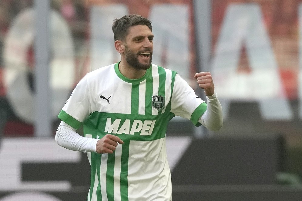 Domenico Berardi Sedang Diperebutkan oleh Dua Klub Raksasa Serie A, Mau Pilih yang Mana? Domenico Berardi Sedang Diperebutkan oleh Dua Klub Raksasa Serie A, Mau Pilih yang Mana?