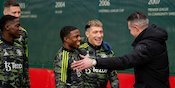 Jelang Melawan Barcelona, MU Kedatangan Legenda di Carrington Jelang Melawan Barcelona, MU Kedatangan Legenda di Carrington