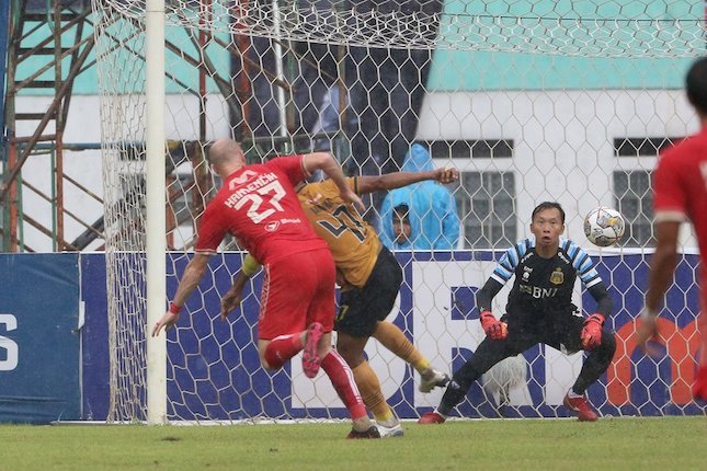 Hanya Tersisa Michael Krmencik