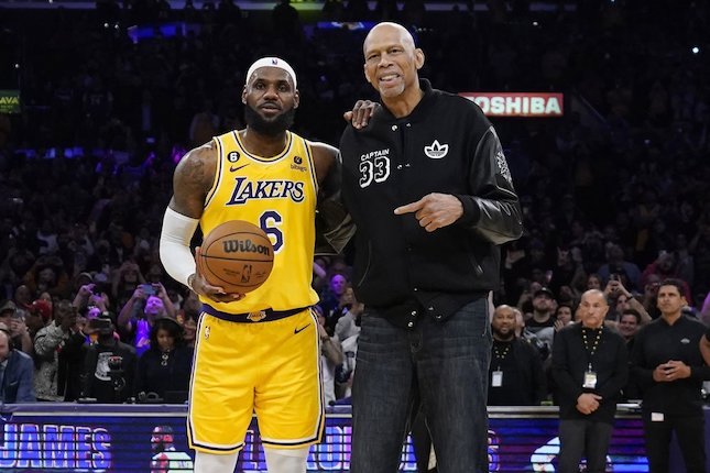 10 Pencetak Skor Terbanyak di NBA