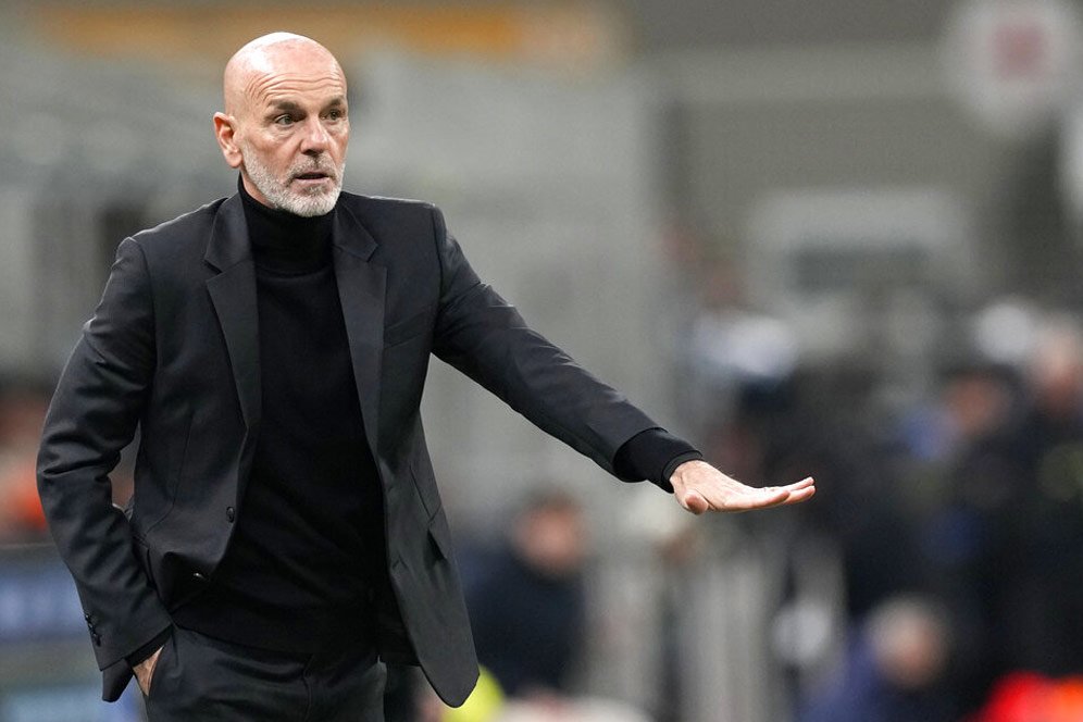 AC Milan Tak Berkutik, Stefano Pioli Dikritik AC Milan Tak Berkutik, Stefano Pioli Dikritik