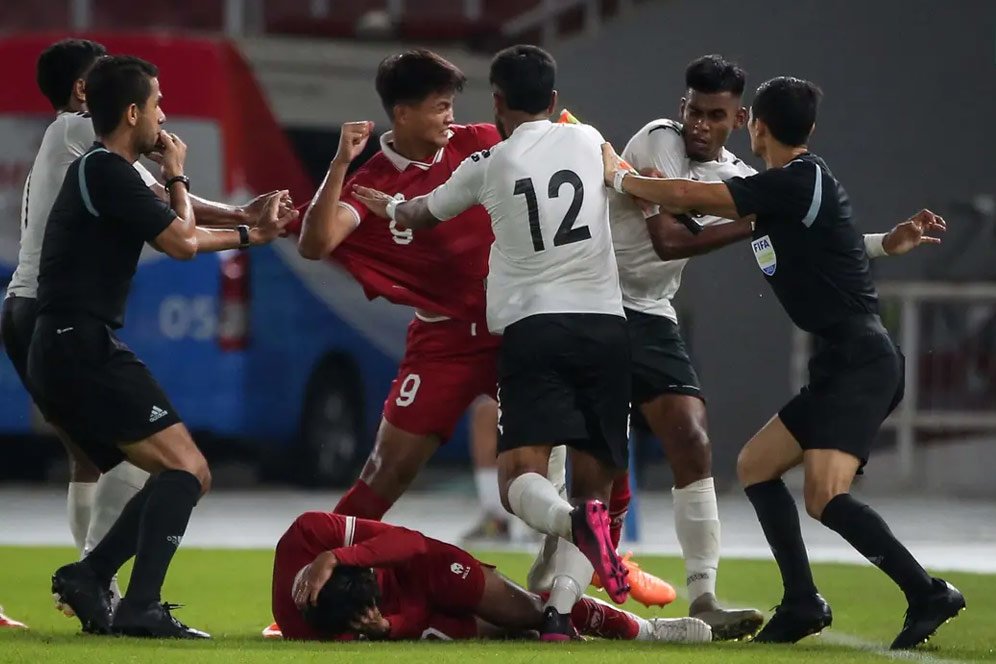 Shin Tae-yong Ungkap Kondisi Frengky Missa yang Ditonjok Pemain Fiji: Agak Memar Shin Tae-yong Ungkap Kondisi Frengky Missa yang Ditonjok Pemain Fiji: Agak Memar