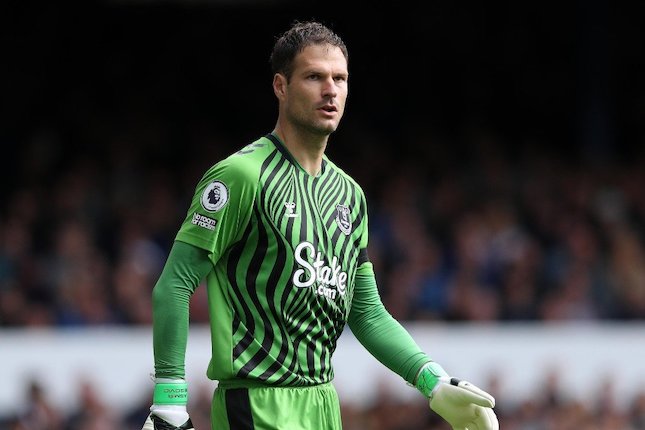 3. Asmir Begovic - Everton