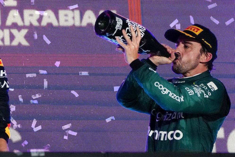 FIA Batalkan Penalti Fernando Alonso, Kembalikan Podium di F1 GP Arab Saudi FIA Batalkan Penalti Fernando Alonso, Kembalikan Podium di F1 GP Arab Saudi