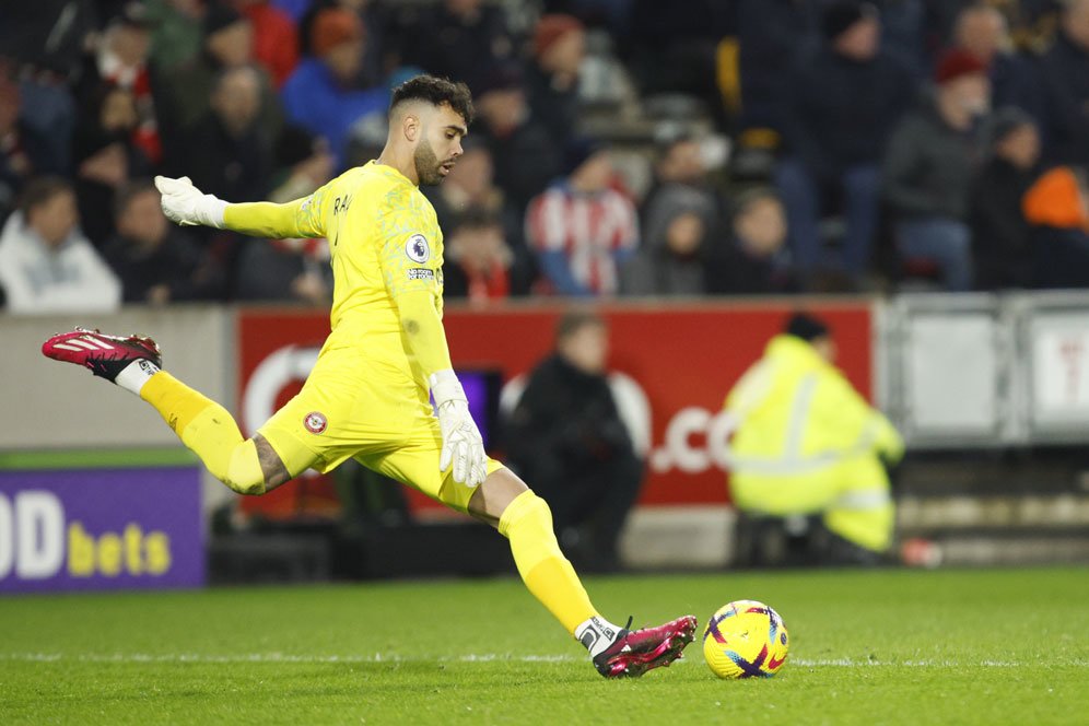 Manchester United Bisa Tikung Tottenham untuk Jasa David Raya? Manchester United Bisa Tikung Tottenham untuk Jasa David Raya?